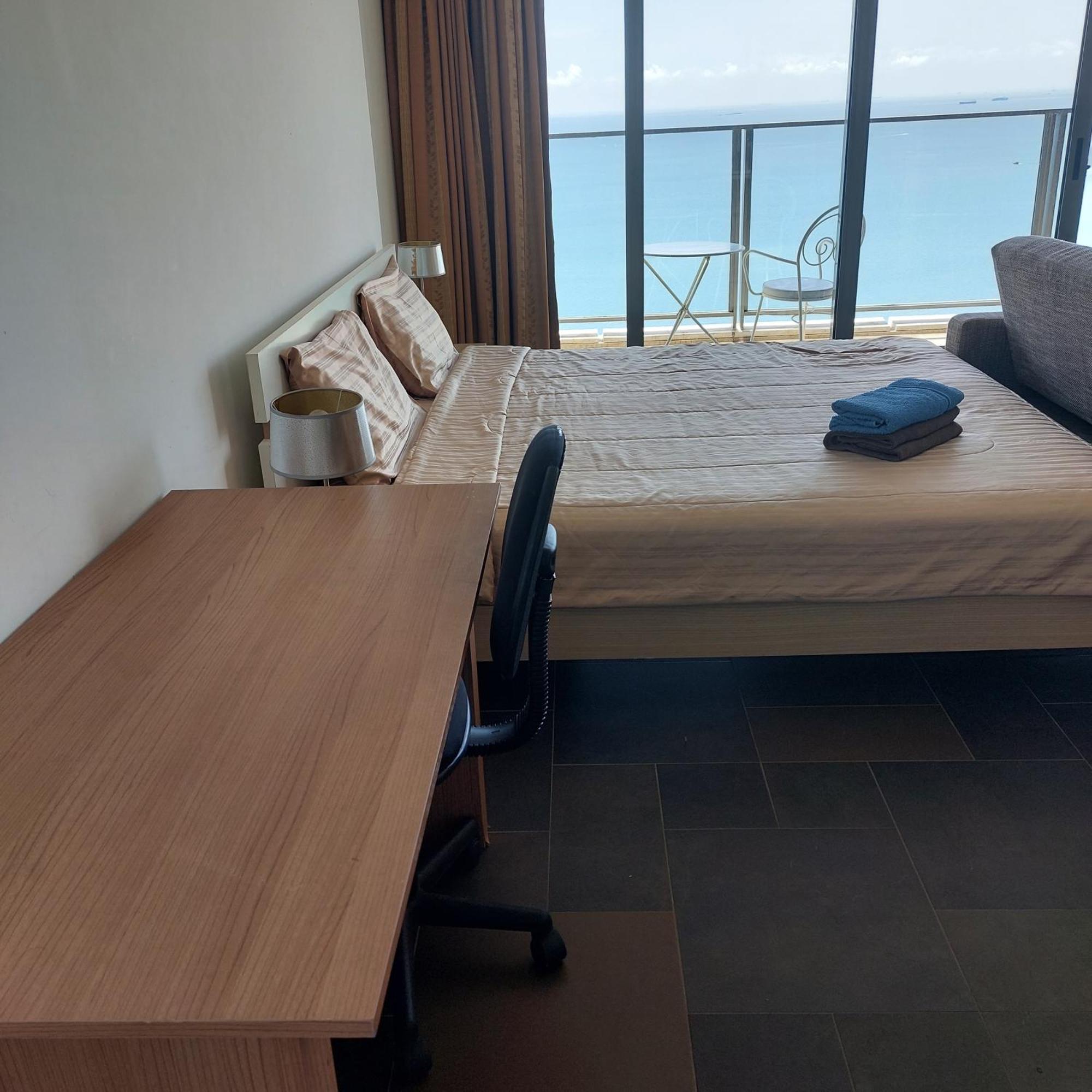 Sea View Apartment In Pattaya Bagian luar foto