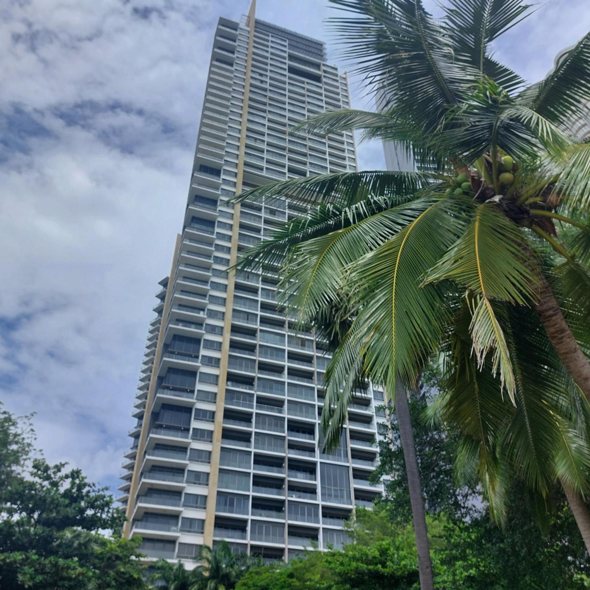 Sea View Apartment In Pattaya Bagian luar foto