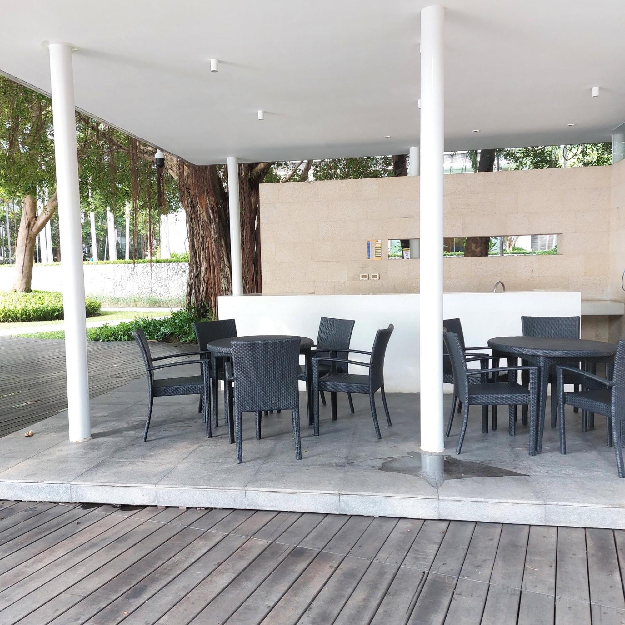 Sea View Apartment In Pattaya Bagian luar foto