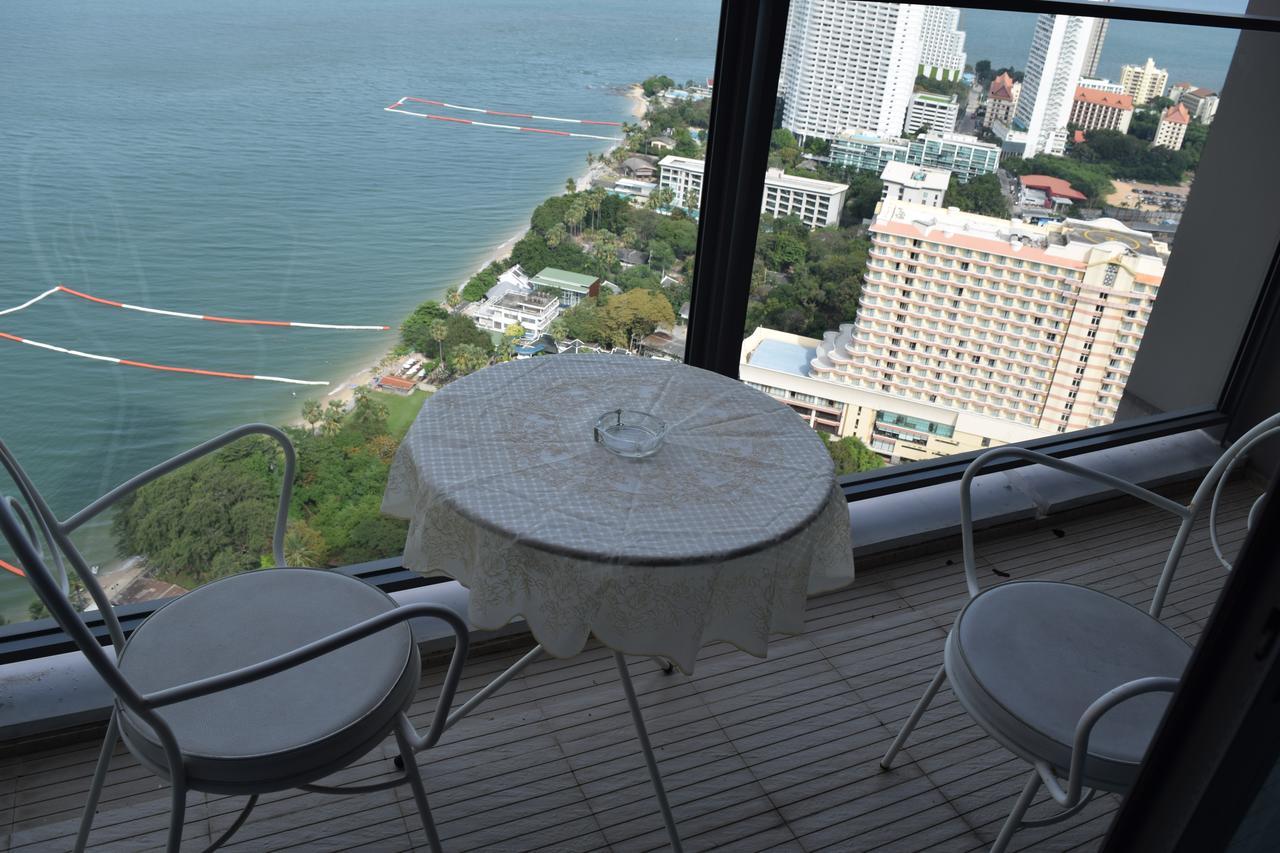 Sea View Apartment In Pattaya Bagian luar foto